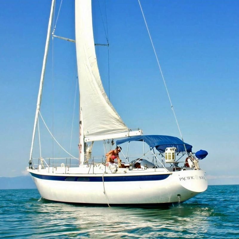 Puerto Vallarta Sailboat 39 feet Rental