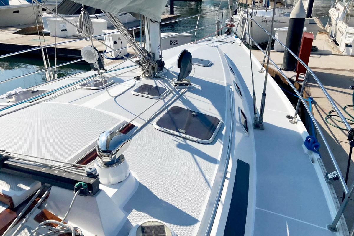 Puerto Vallarta Sailboat Rental Catalina 42