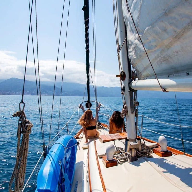 Puerto Vallarta Sailboat Rental Columbia 38