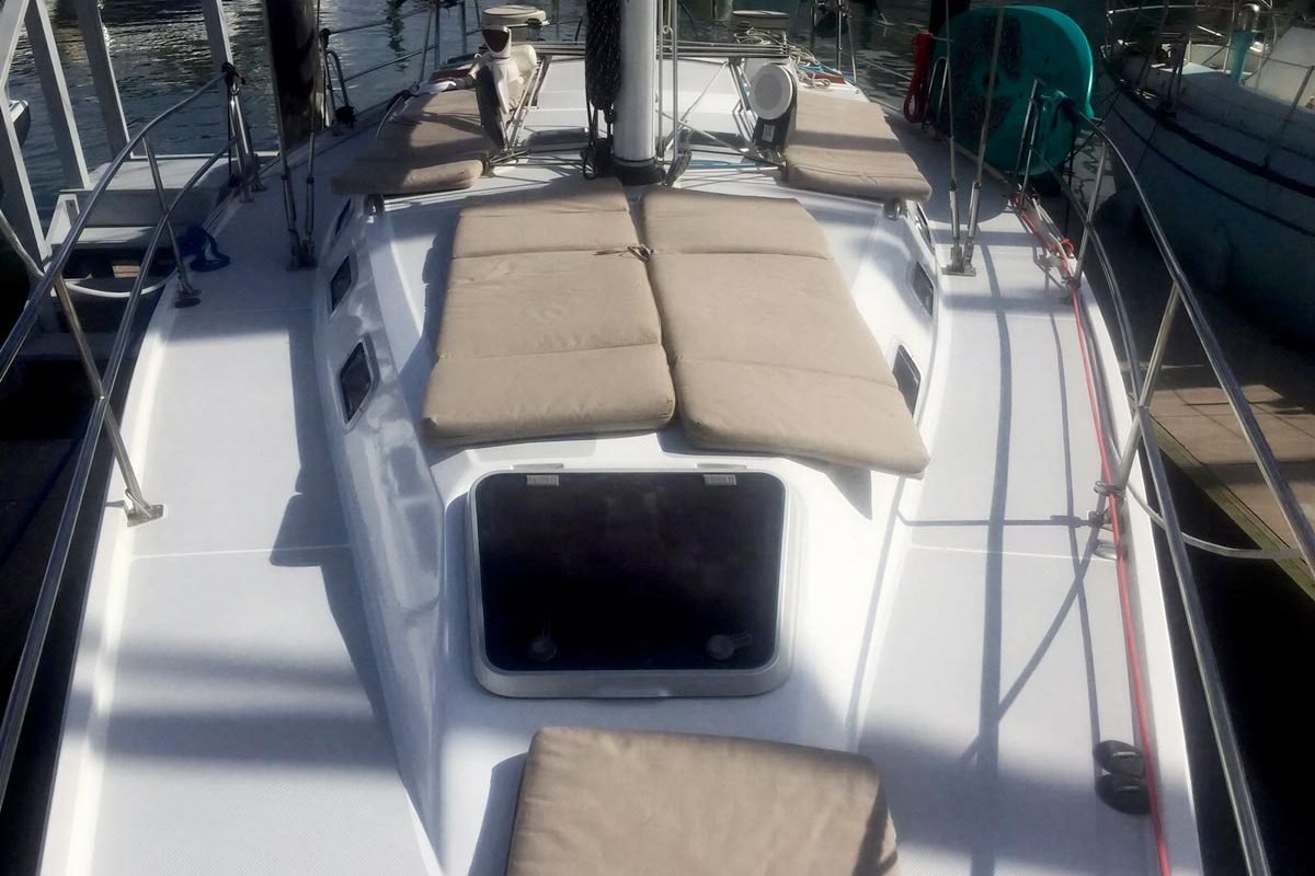 Veleros en Puerto Vallarta Catalina 42