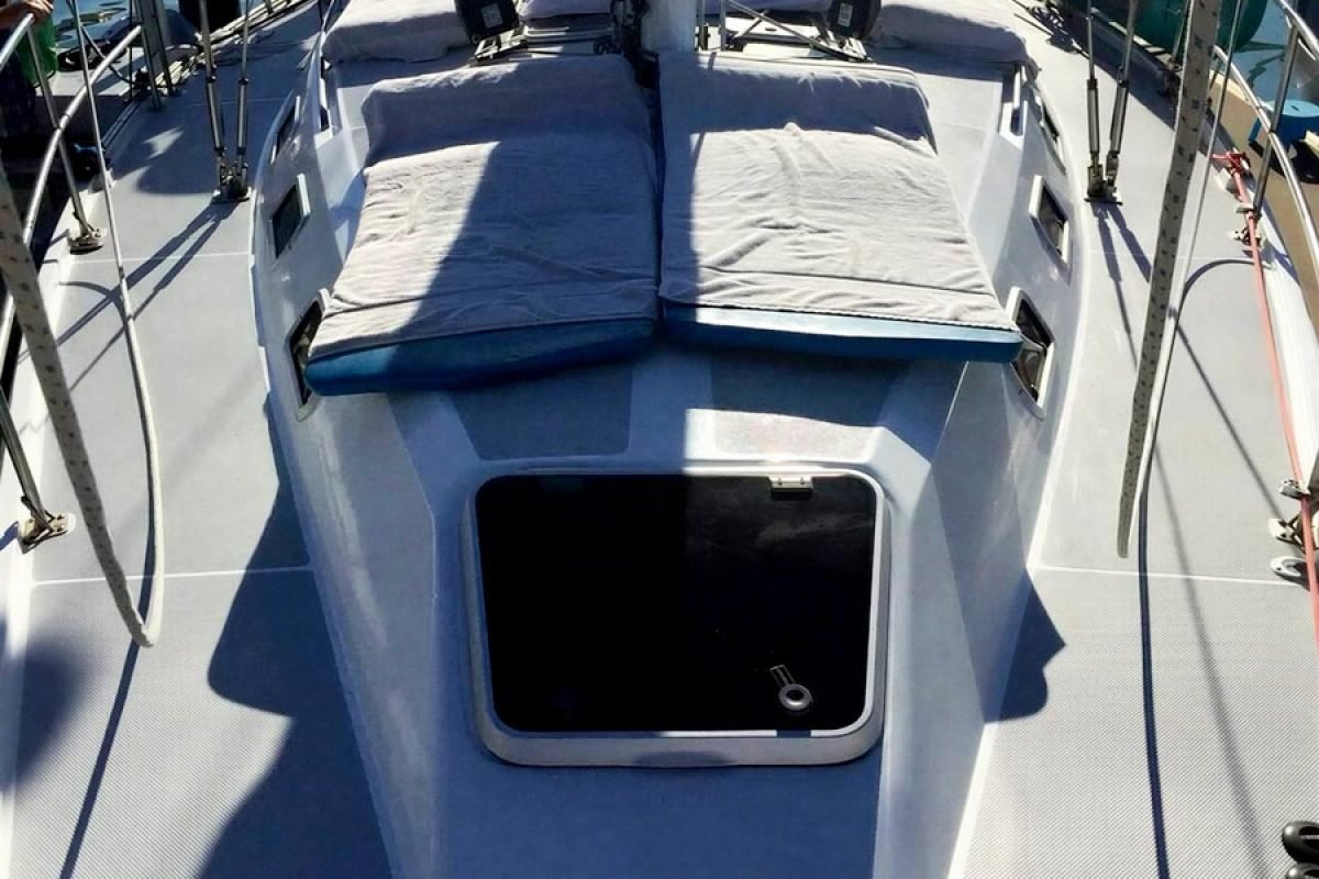 Veleros en Puerto Vallarta Catalina 42