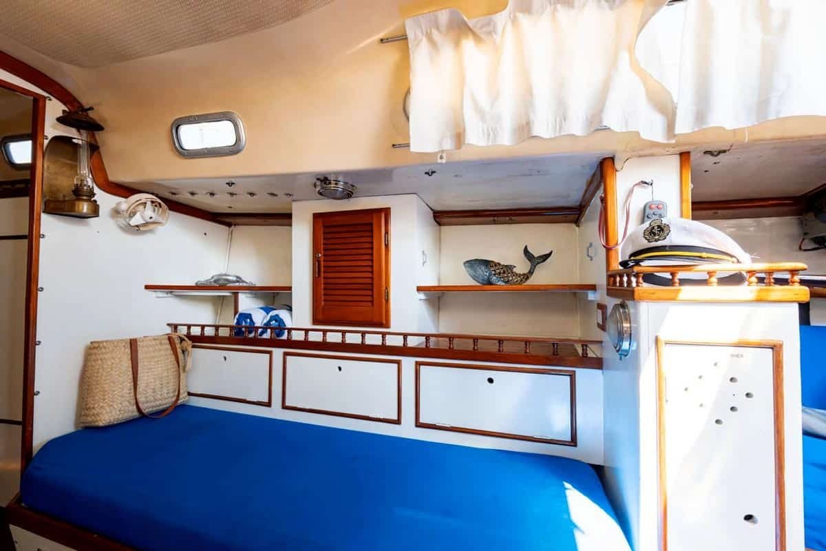 Veleros en Puerto Vallarta Columbia 38