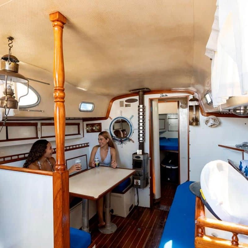 Veleros en Puerto Vallarta Columbia 38