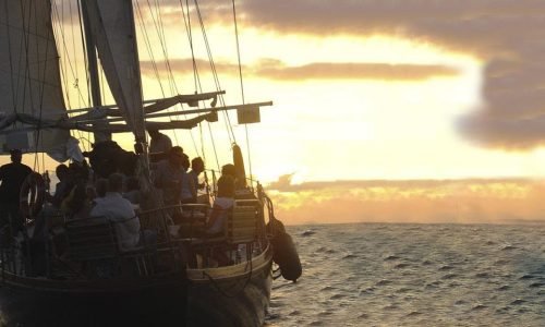 Velero al atardecer tour